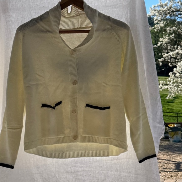 Sweaters - Cream Button-Front Knit Cardigan Sweater with Contrast Trim